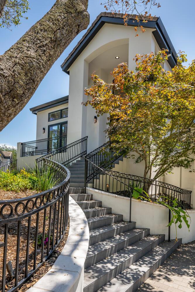 Woodside, California, 94062, United States, 4 Bedrooms Bedrooms, ,5 BathroomsBathrooms,Residential,For Sale,1911860