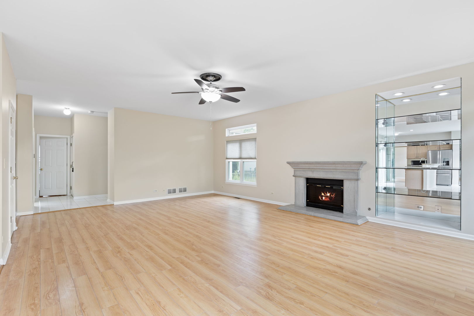 Gurnee, Illinois, 60031, United States, 5 Bedrooms Bedrooms, ,3 BathroomsBathrooms,Residential,For Sale,1940338