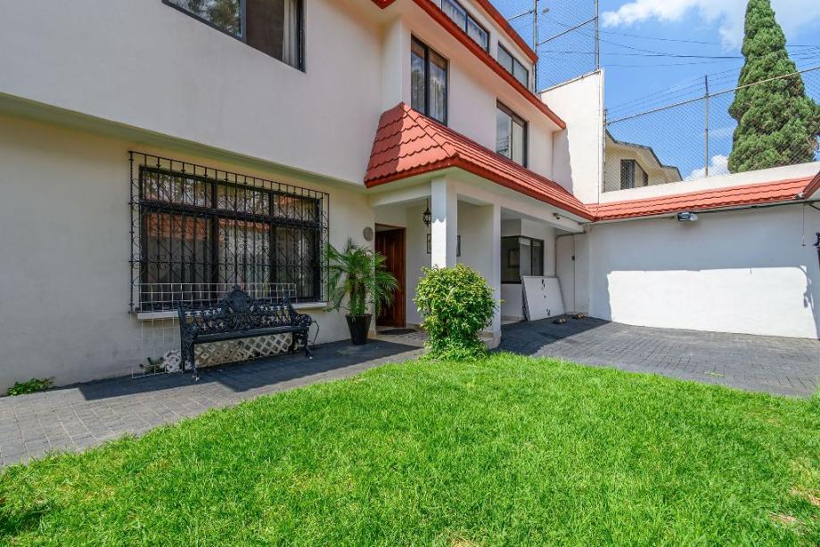 Atizapán de Zaragoza, Estado de méxico, 52950, Mexico, 4 Bedrooms Bedrooms, ,4 BathroomsBathrooms,Residential,For Sale,1917207