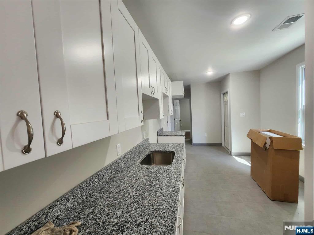 Passaic, New Jersey, 07055, United States, 5 Bedrooms Bedrooms, ,2 BathroomsBathrooms,Residential,For Sale,1975134