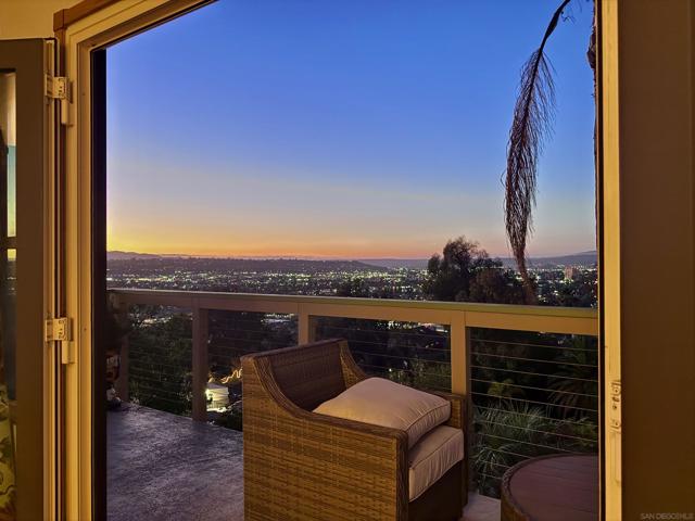 El Cajon, California, 92020, United States, 5 Bedrooms Bedrooms, ,4 BathroomsBathrooms,Residential,For Sale,1983564