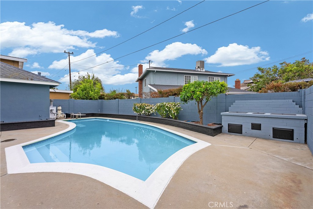 Carson, California, 90745, United States, 3 Bedrooms Bedrooms, ,2 BathroomsBathrooms,Residential,For Sale,1850381