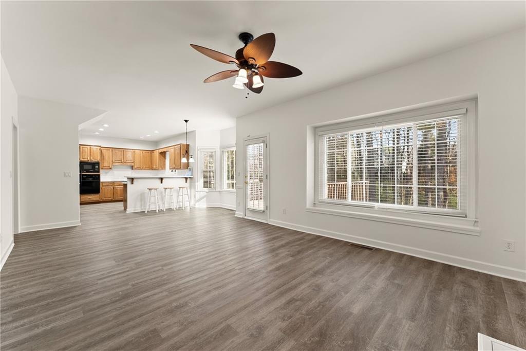 Suwanee, Georgia, 30024, United States, 4 Bedrooms Bedrooms, ,3 BathroomsBathrooms,Residential,For Sale,1979124