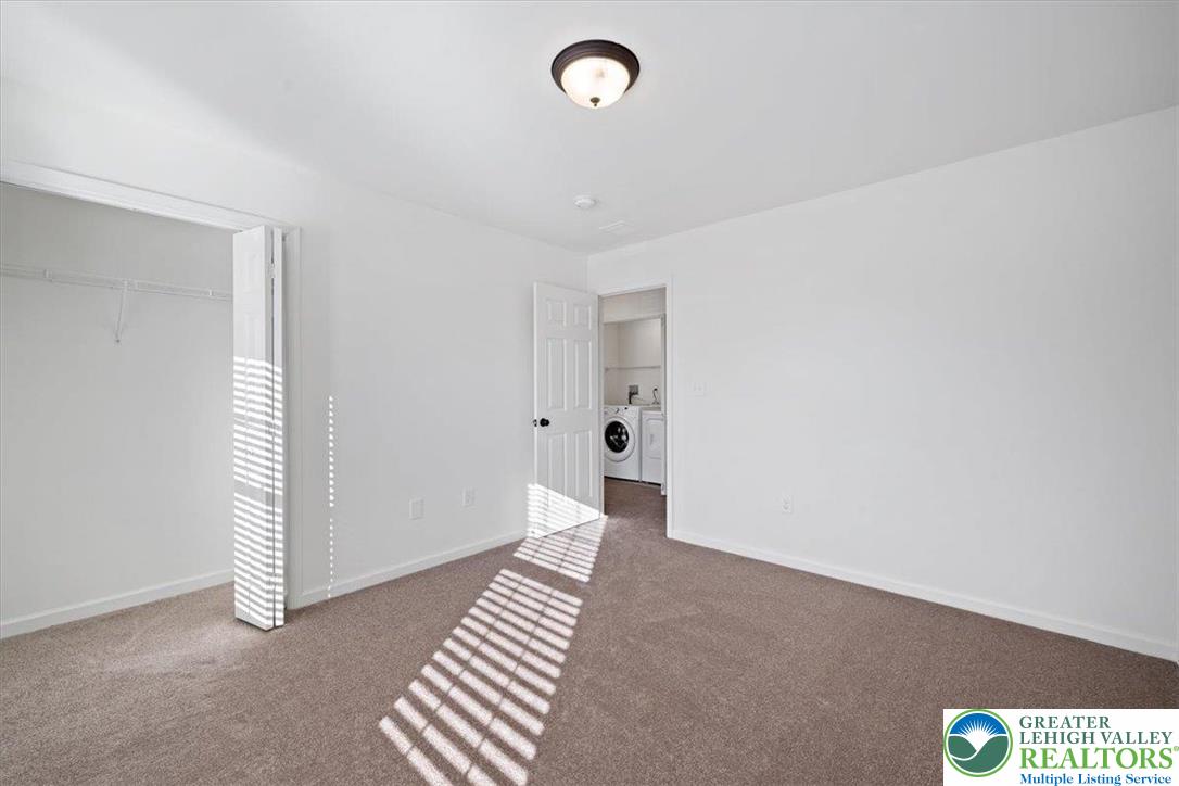 Palmer Twp, Pennsylvania, 18045, United States, 4 Bedrooms Bedrooms, ,3 BathroomsBathrooms,Residential,For Sale,2000563