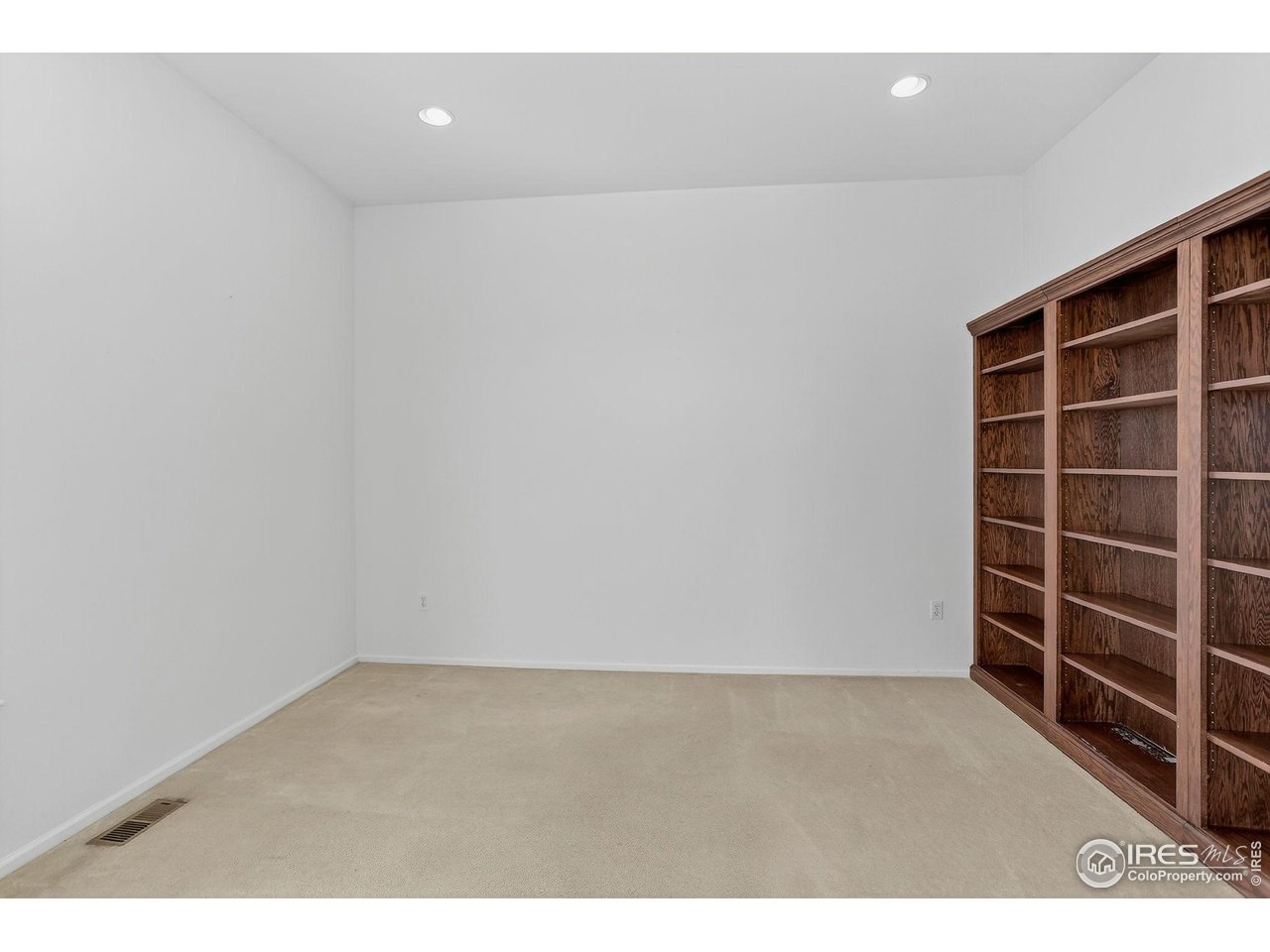 Firestone, Colorado, 80504, United States, 2 Bedrooms Bedrooms, ,2 BathroomsBathrooms,Residential,For Sale,2001906