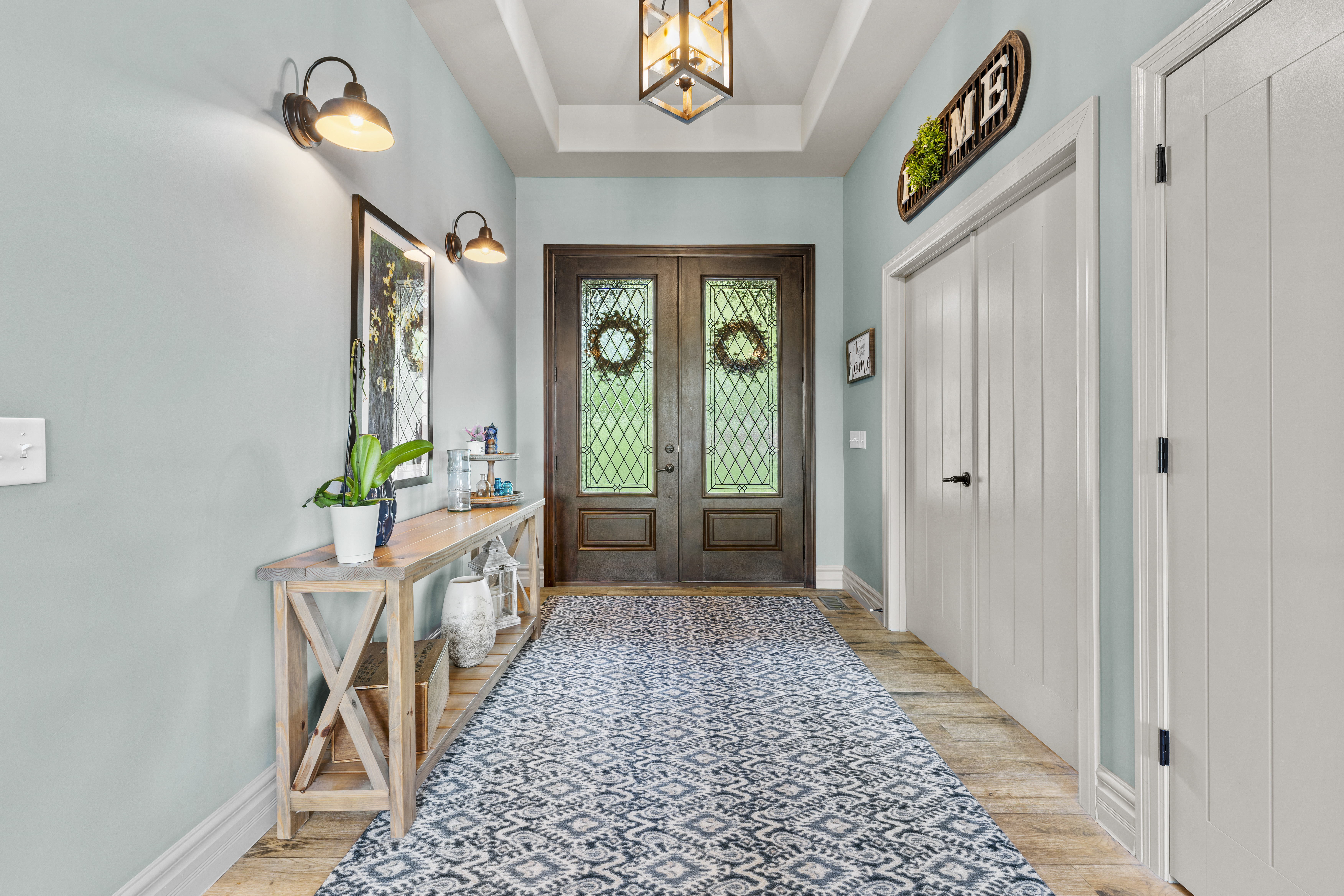  Discover unmatched luxury and versatility in this custom Craftsman-style estate - 物件實景