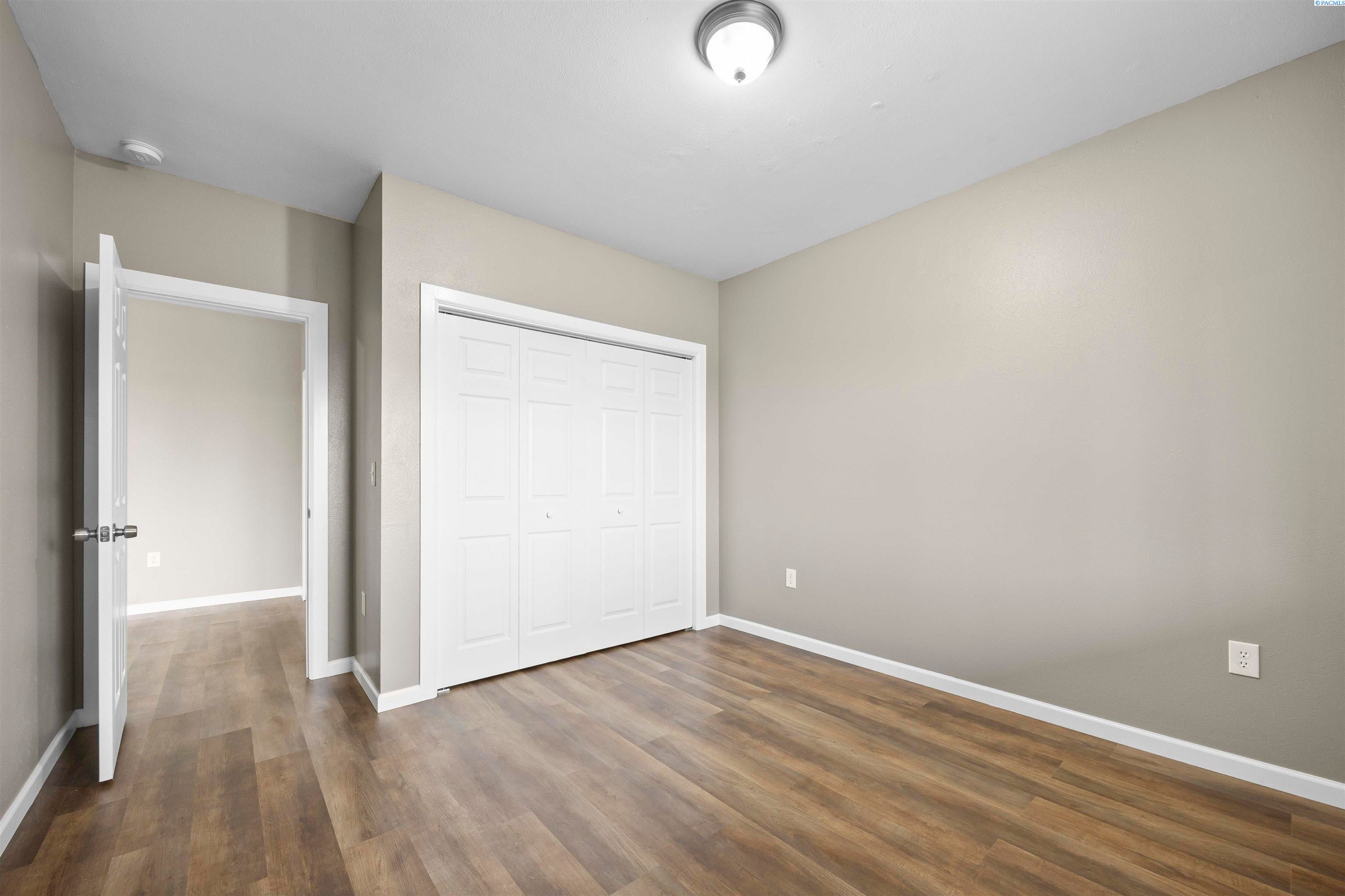 West Richland, Washington, 99353, United States, 5 Bedrooms Bedrooms, ,3 BathroomsBathrooms,Residential,For Sale,2020893