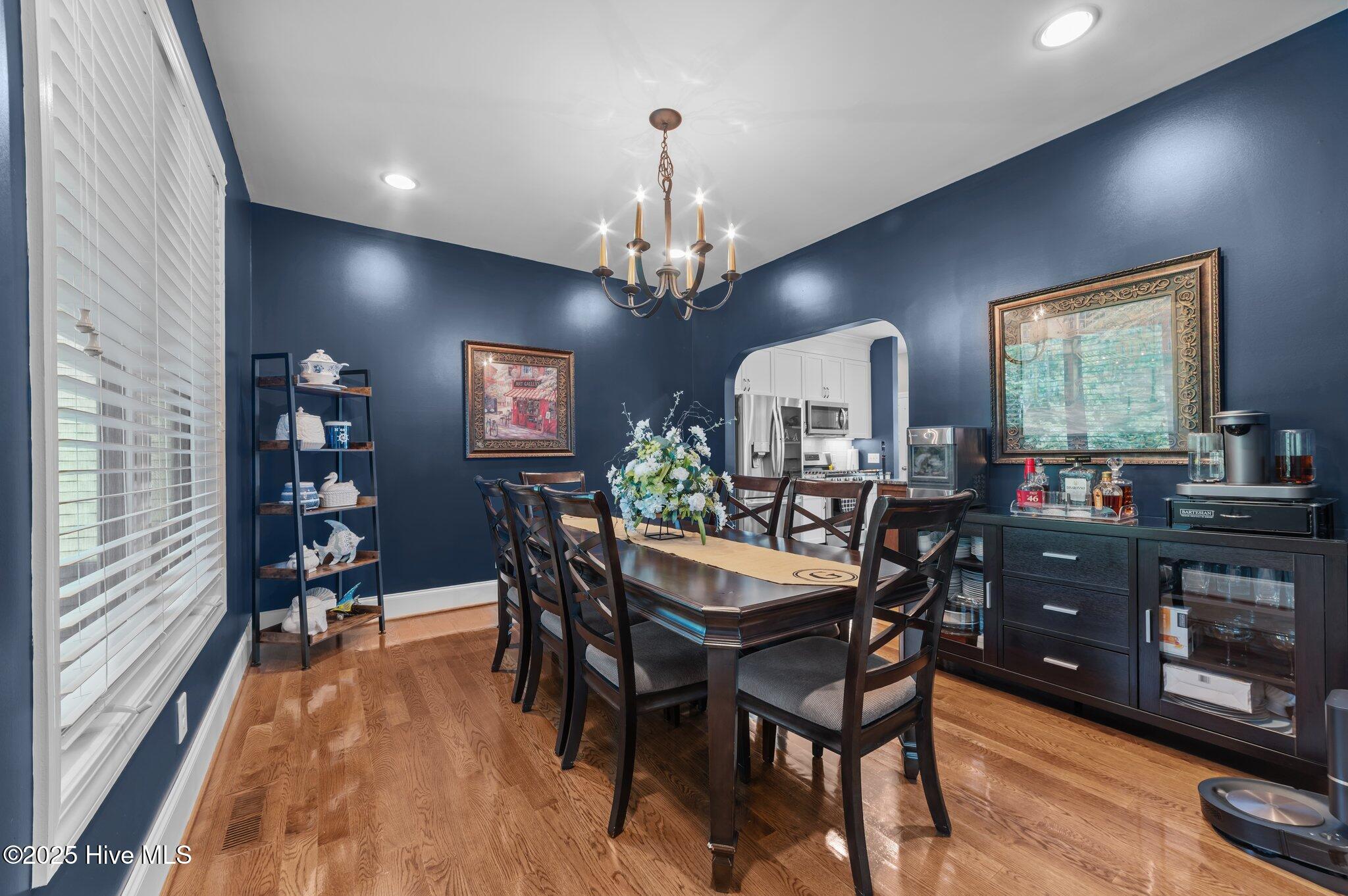 Chocowinity, North Carolina, 27817, United States, 4 Bedrooms Bedrooms, ,5 BathroomsBathrooms,Residential,For Sale,1827727