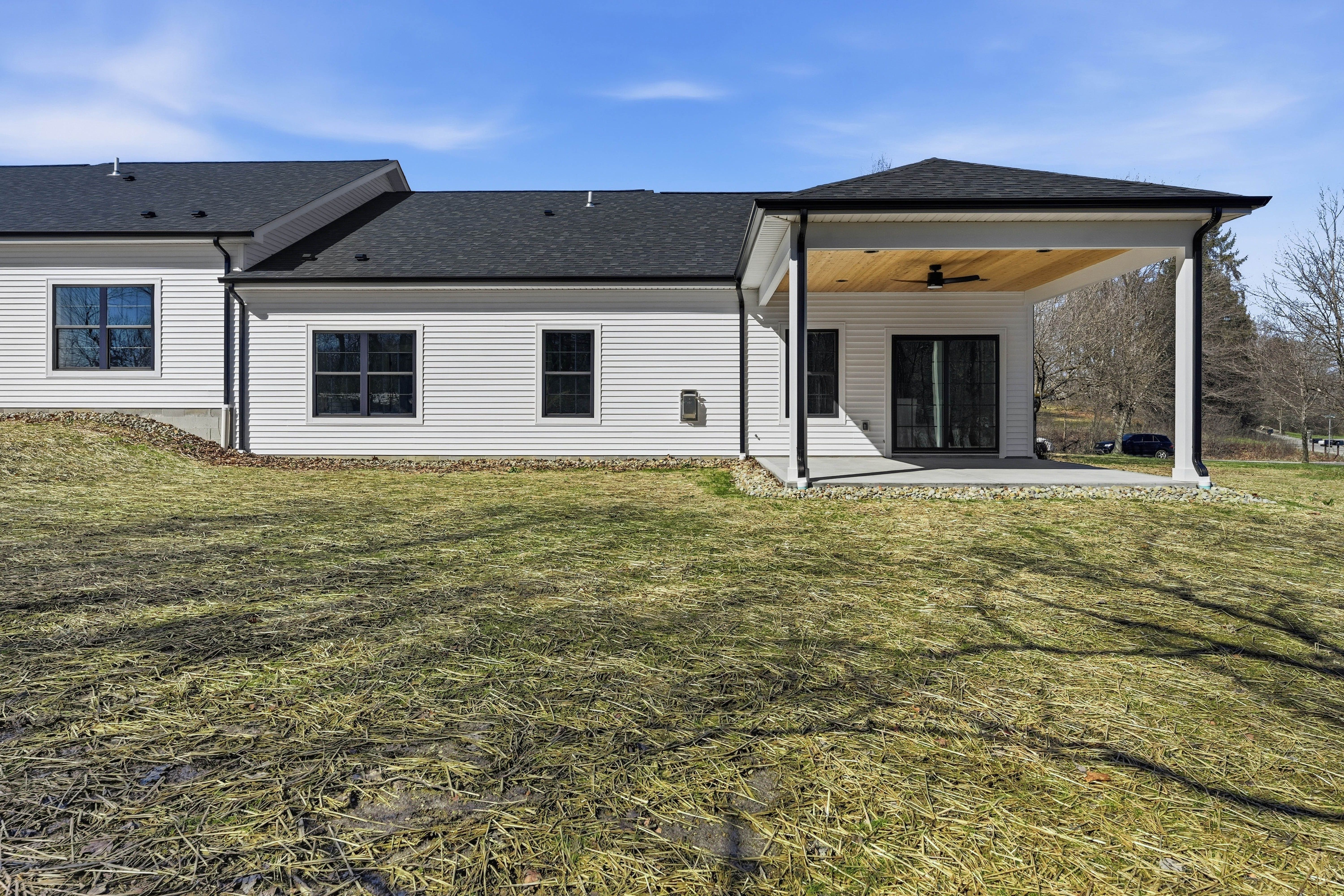  100-102 Huselton Drive - 物件實景