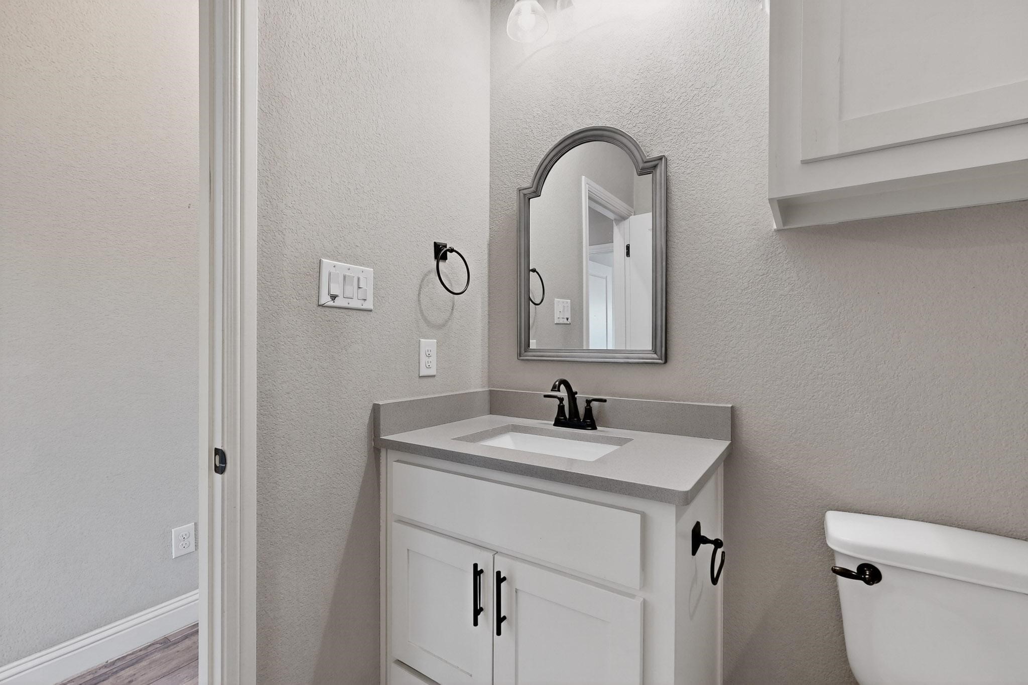 Godley, Texas, 76044, United States, 4 Bedrooms Bedrooms, ,3 BathroomsBathrooms,Residential,For Sale,1956819