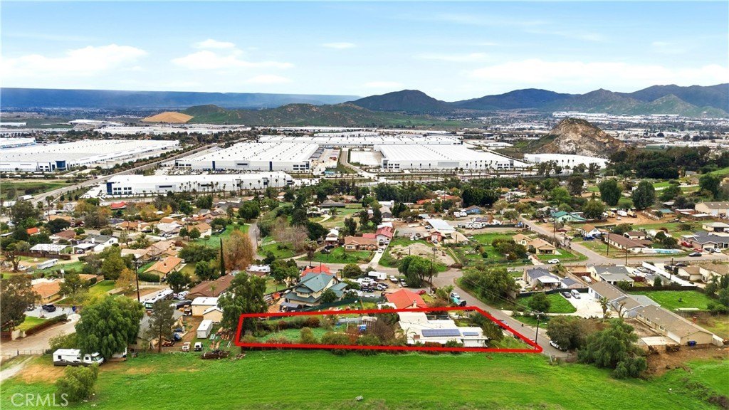 Jurupa Valley, California, 92509, United States, 4 Bedrooms Bedrooms, ,3 BathroomsBathrooms,Residential,For Sale,2044846