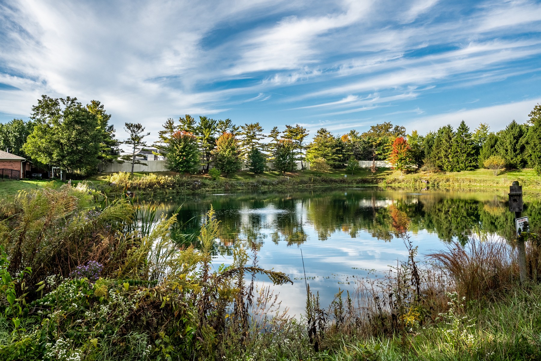  Charming Ranch Home with Pond Views - 物件實景
