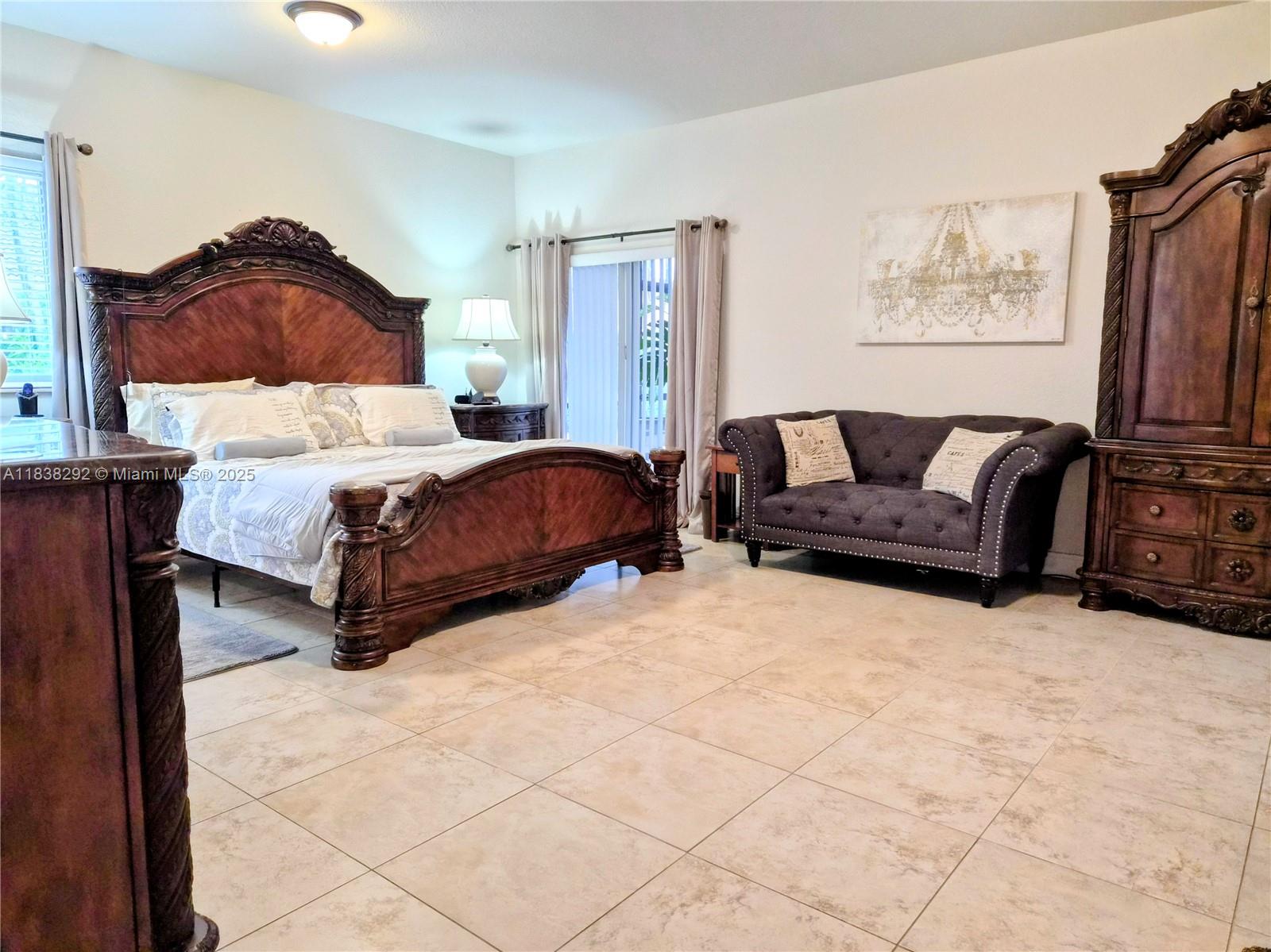 Miami, Florida, 33187, United States, 4 Bedrooms Bedrooms, ,3 BathroomsBathrooms,Residential,For Sale,1900896