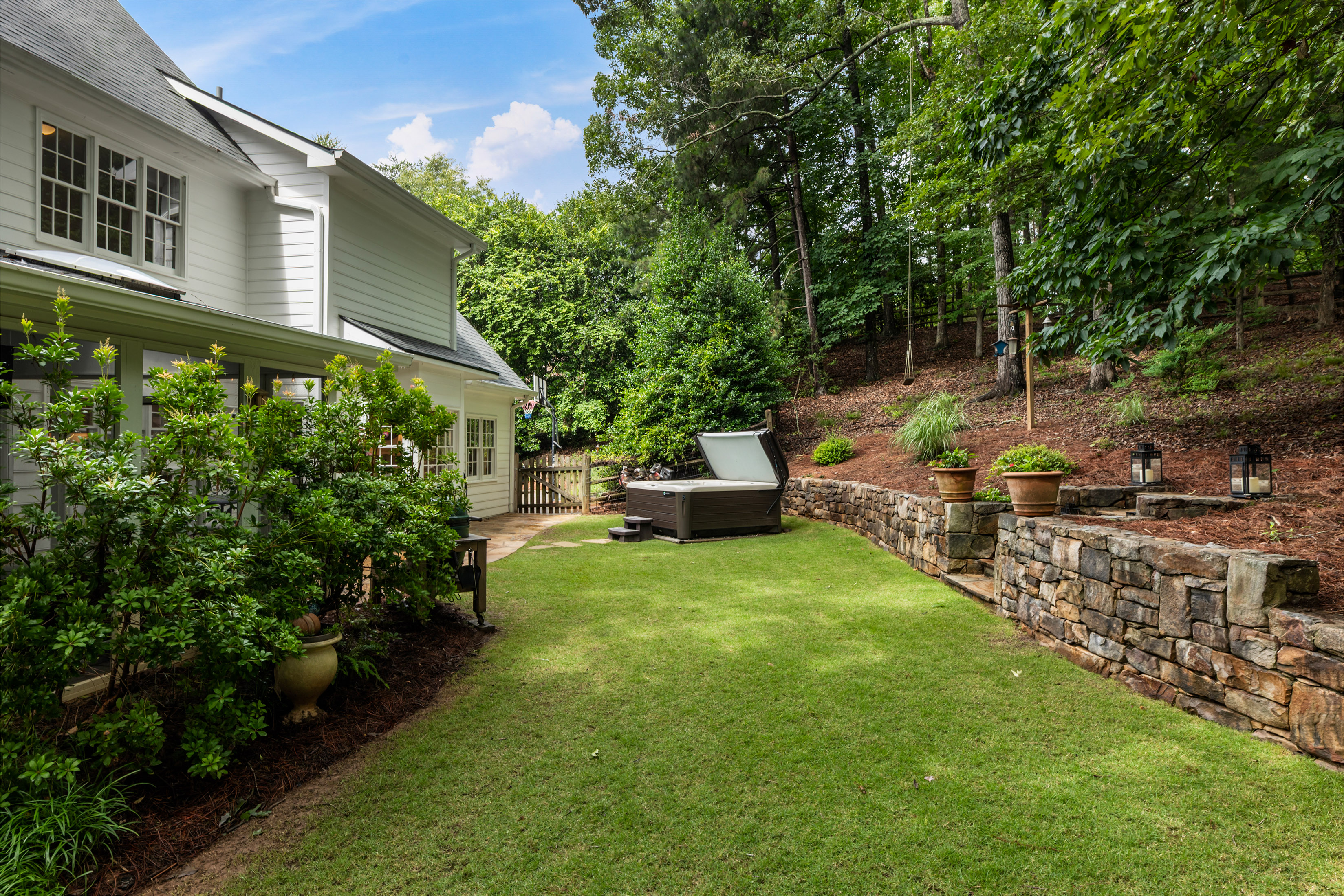  Beautifully Updated Brick Home on Quiet Cul-de-sac in Desirable Horseshoe Bend - 物件實景