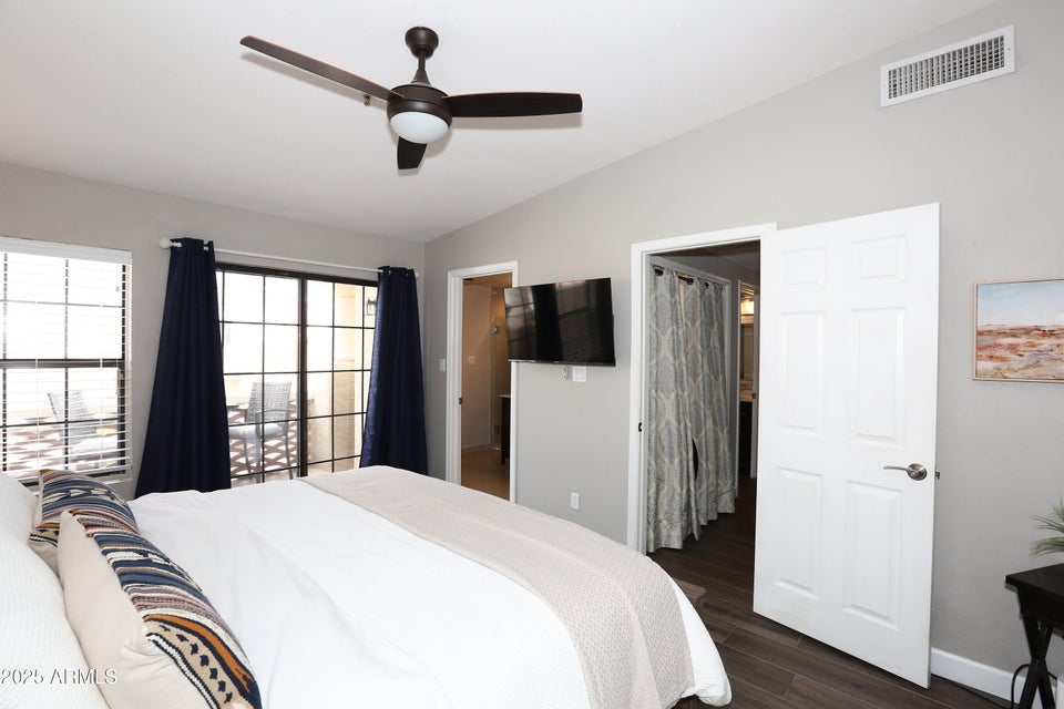 Scottsdale, Arizona, 85258, United States, 2 Bedrooms Bedrooms, ,Residential,For Sale,1977114