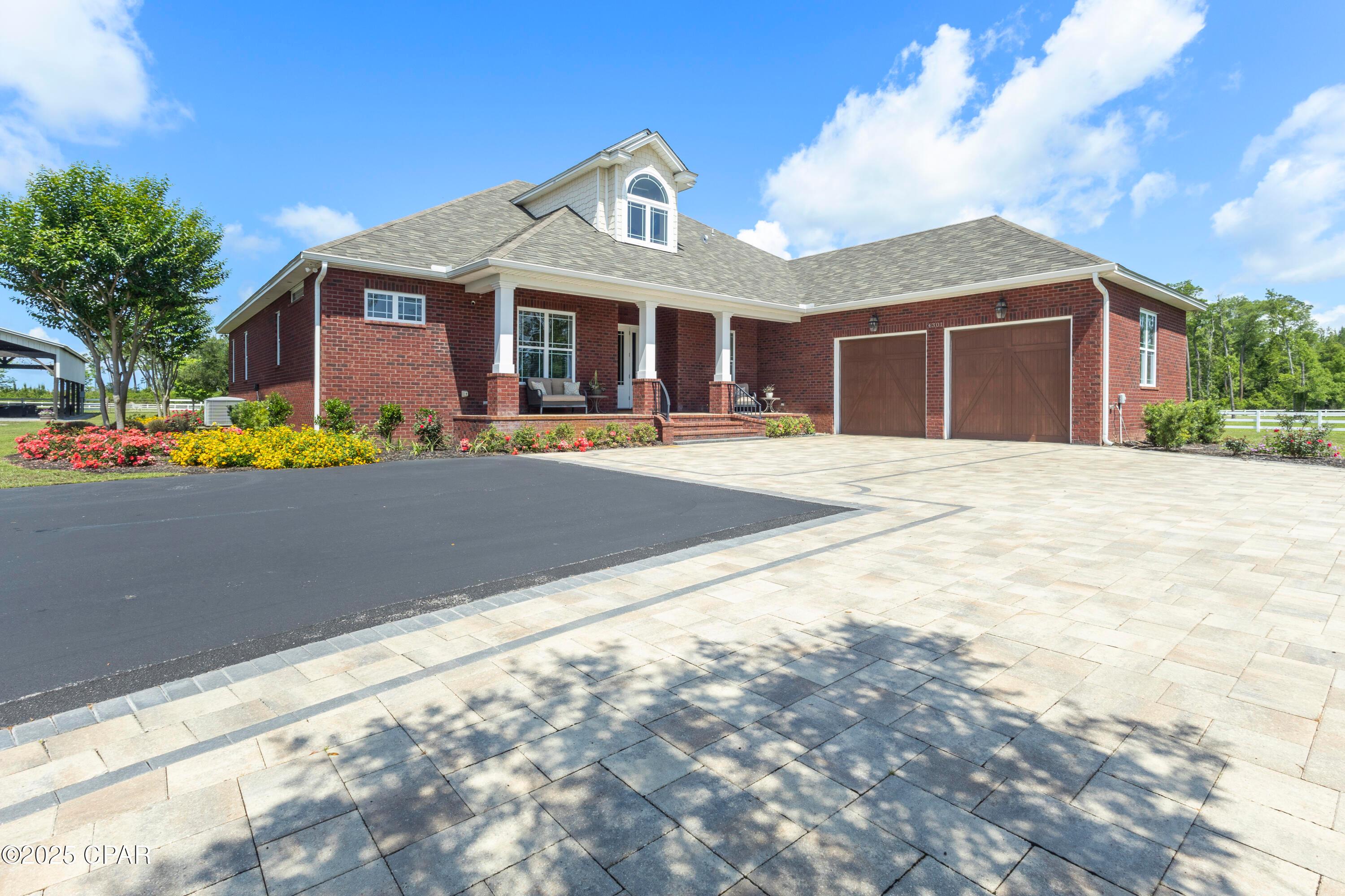 Panama City, Florida, 32404, United States, 3 Bedrooms Bedrooms, ,4 BathroomsBathrooms,Residential,For Sale,1979532