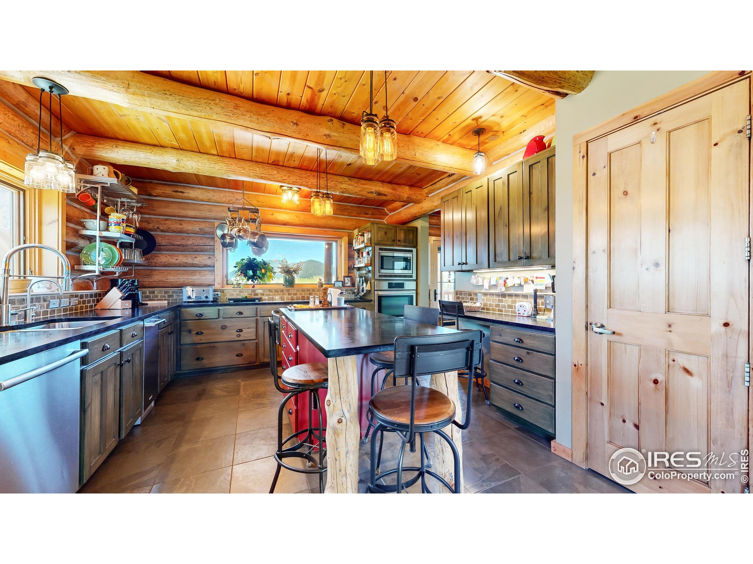 Loveland, Colorado, 80537, United States, 3 Bedrooms Bedrooms, ,2 BathroomsBathrooms,Residential,For Sale,1910374