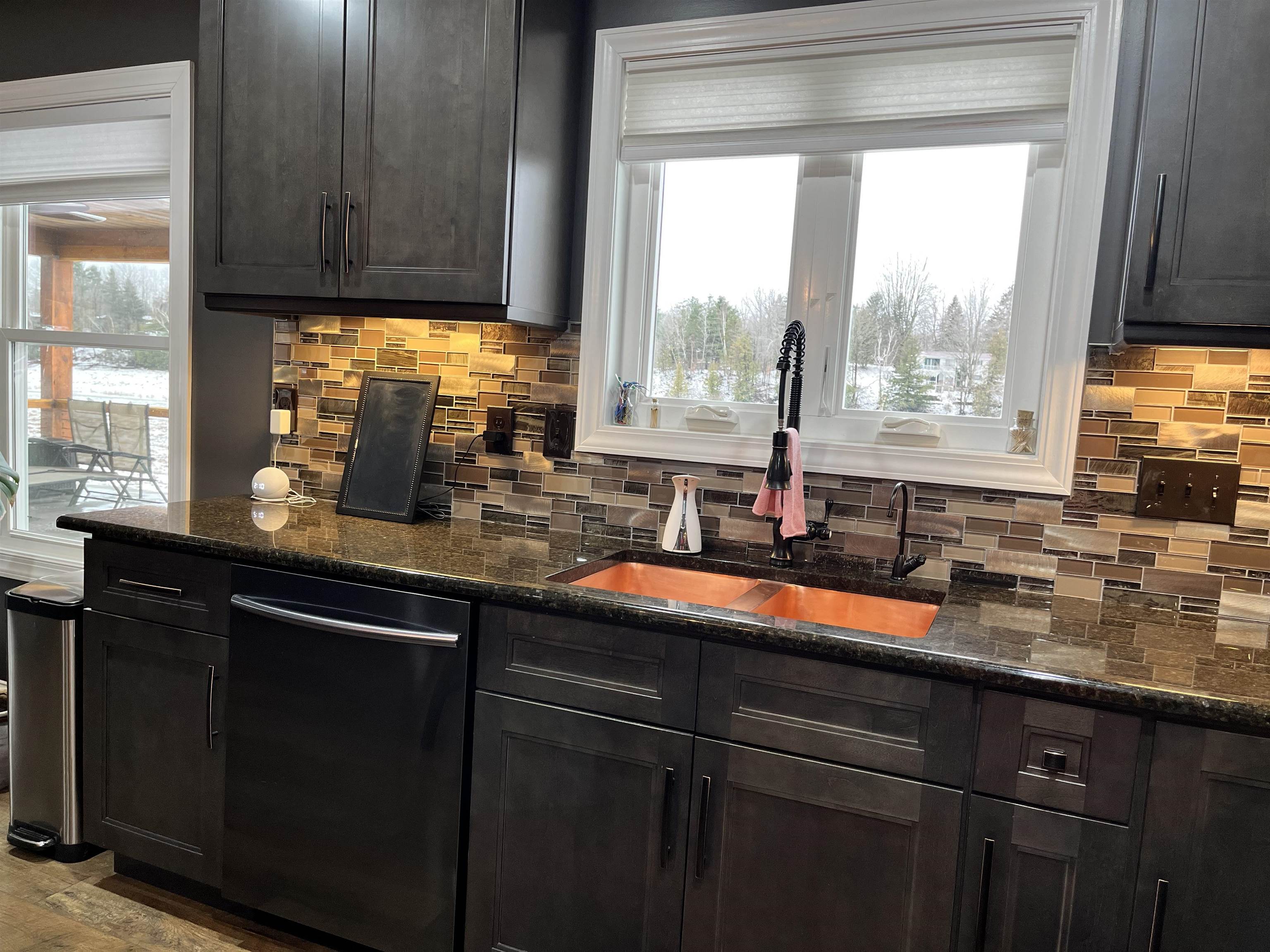 Beaverton, Michigan, 48612, United States, 3 Bedrooms Bedrooms, ,2 BathroomsBathrooms,Residential,For Sale,2008560