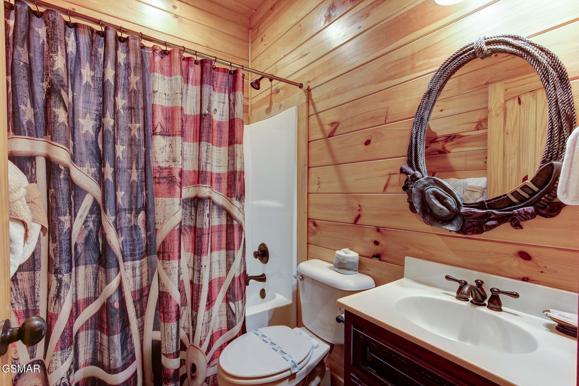 Sevierville, Tennessee, 37876, United States, 3 Bedrooms Bedrooms, ,5 BathroomsBathrooms,Residential,For Sale,1976203