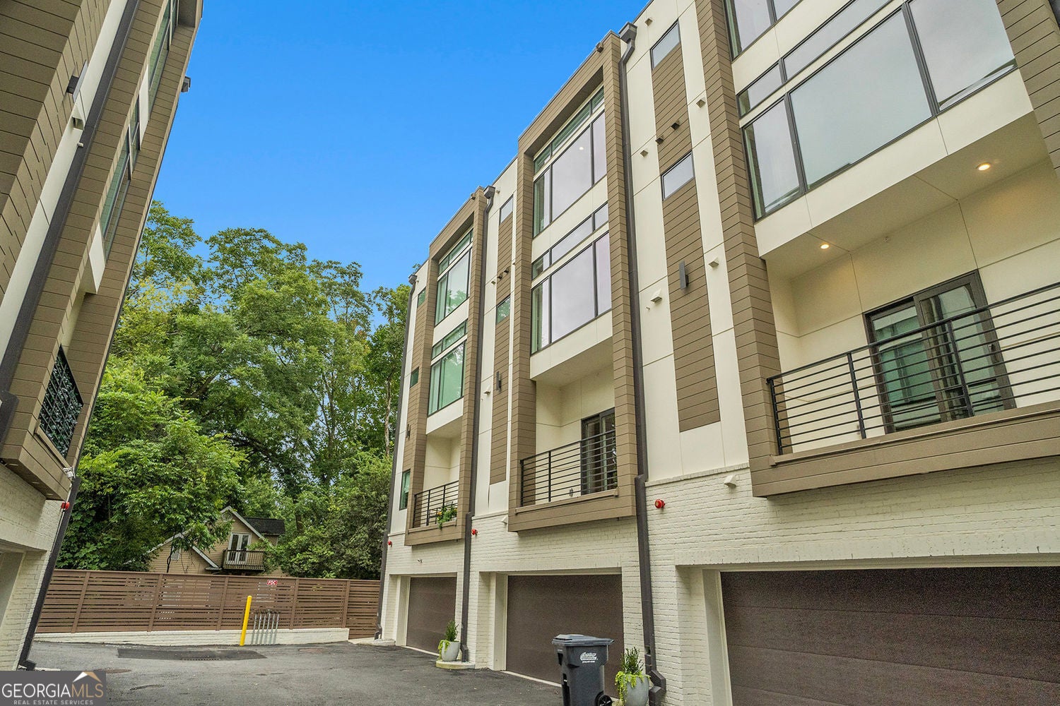 Atlanta, Georgia, 30307, United States, 4 Bedrooms Bedrooms, ,5 BathroomsBathrooms,Residential,For Sale,1997866