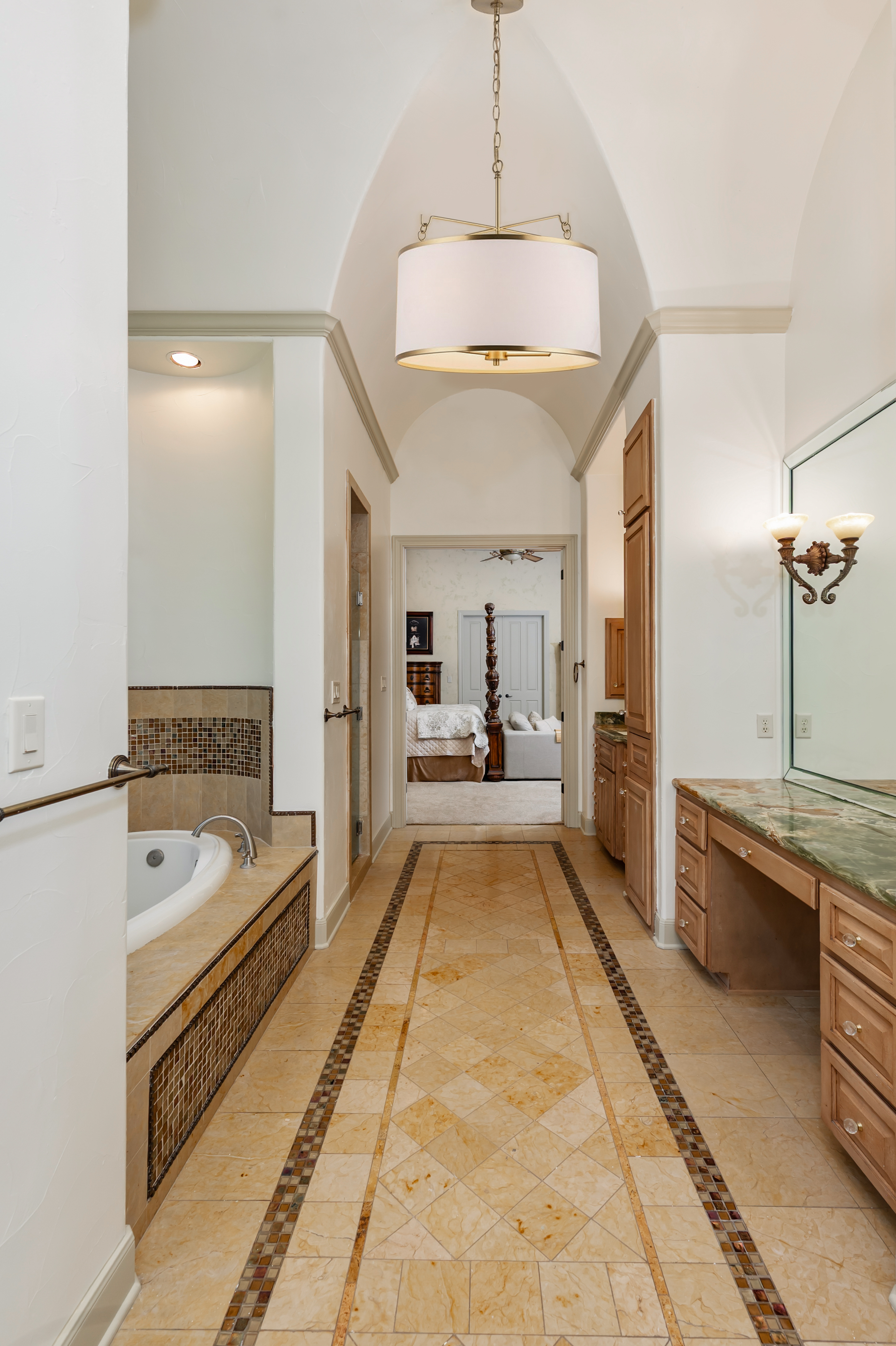  Custom Estate with Pool, Courtyard and Wine Room - 物件實景