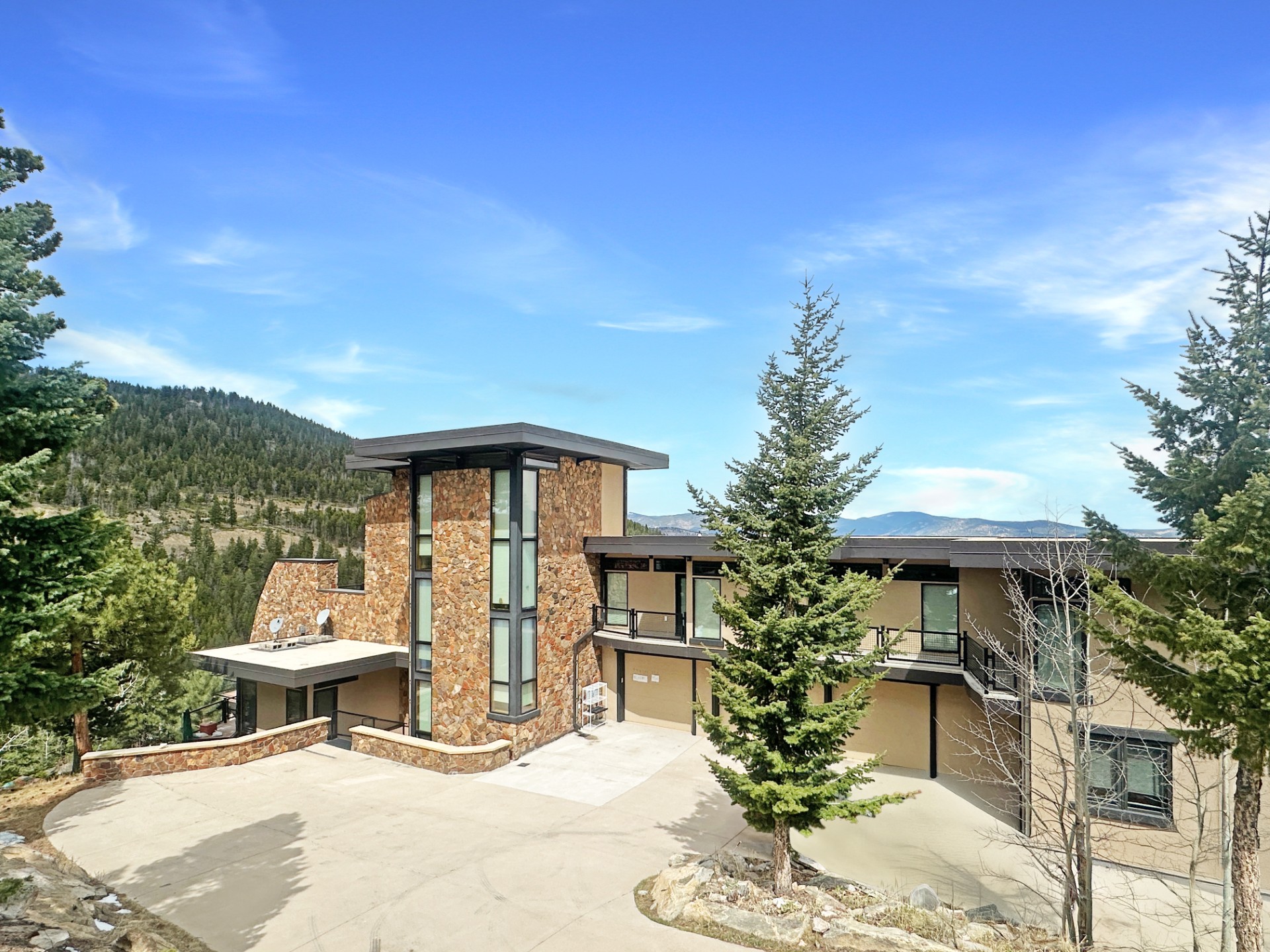 Evergreen, Colorado, 80439, United States, 5 Bedrooms Bedrooms, ,6 BathroomsBathrooms,Residential,For Sale,1836872