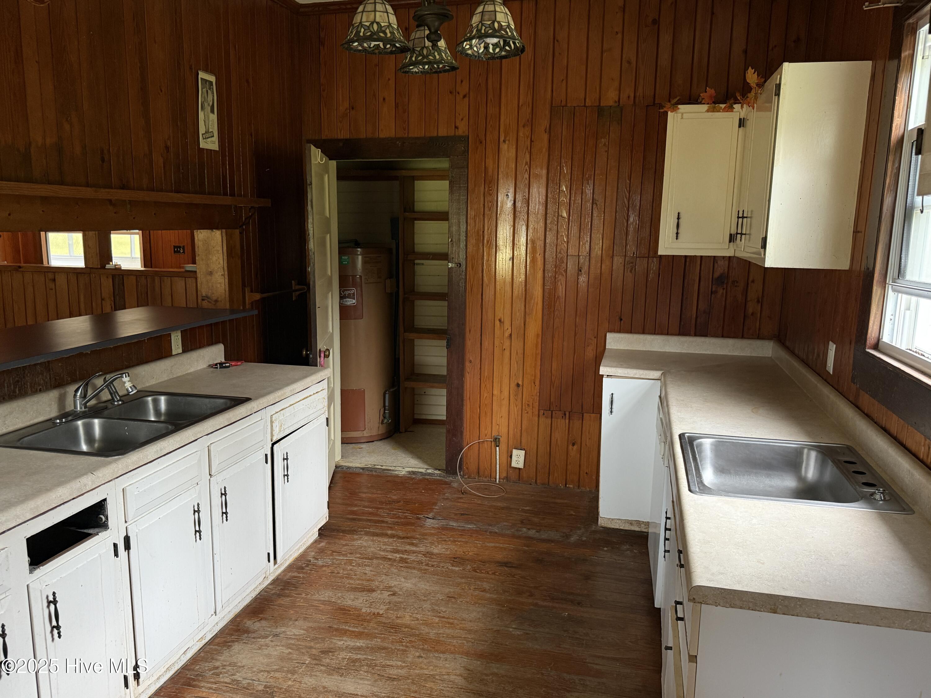 Harrells, North Carolina, 28444, United States, 4 Bedrooms Bedrooms, ,5 BathroomsBathrooms,Residential,For Sale,1955084