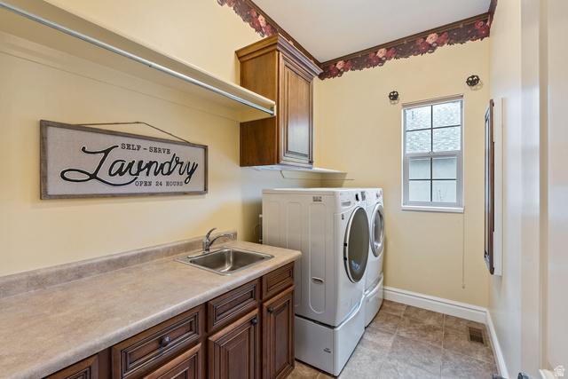 Centerville, Utah, 84014, United States, 6 Bedrooms Bedrooms, ,5 BathroomsBathrooms,Residential,For Sale,2012856