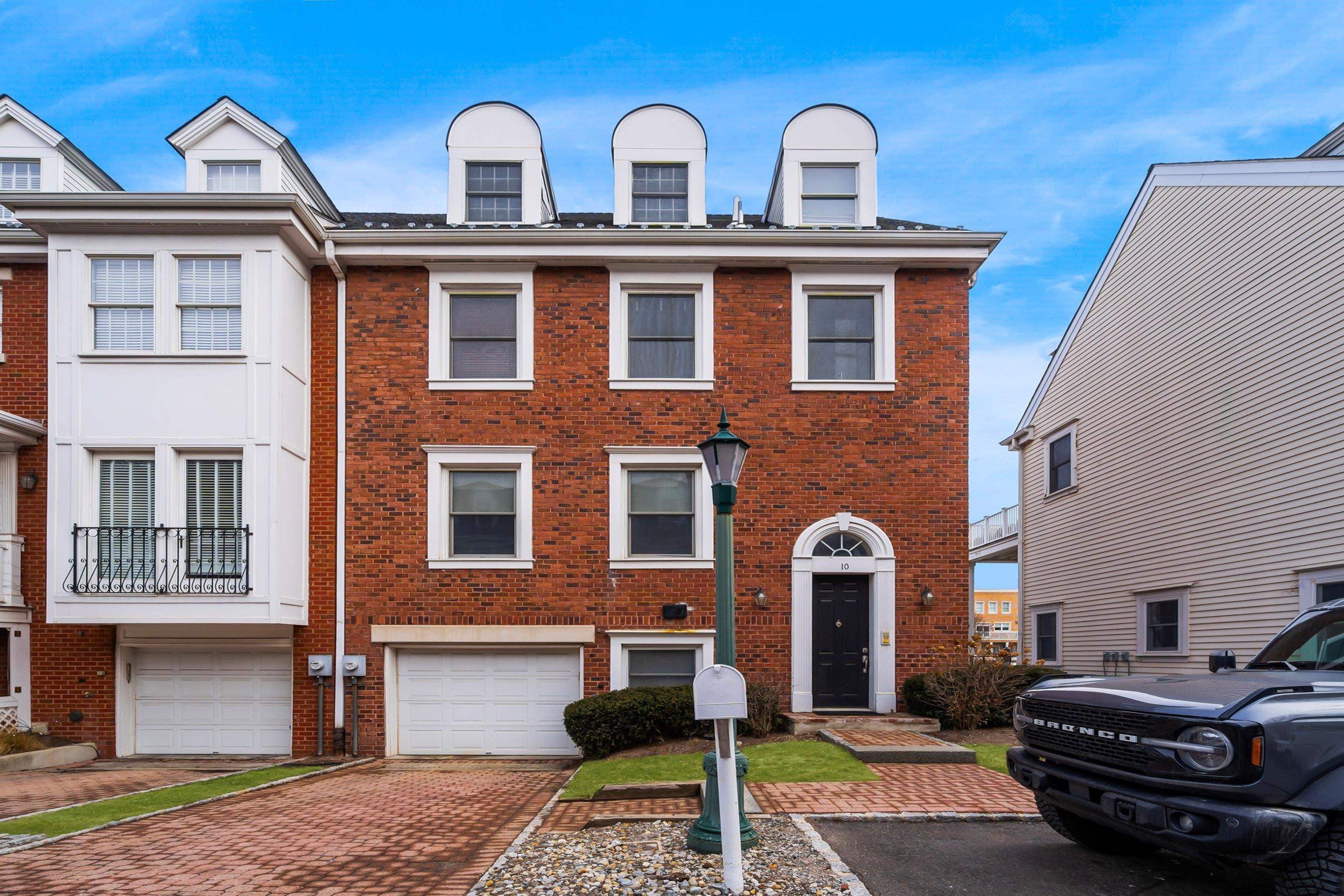 JC, Greenville, New Jersey, 07305, United States, 4 Bedrooms Bedrooms, ,3 BathroomsBathrooms,Residential,For Sale,1984499