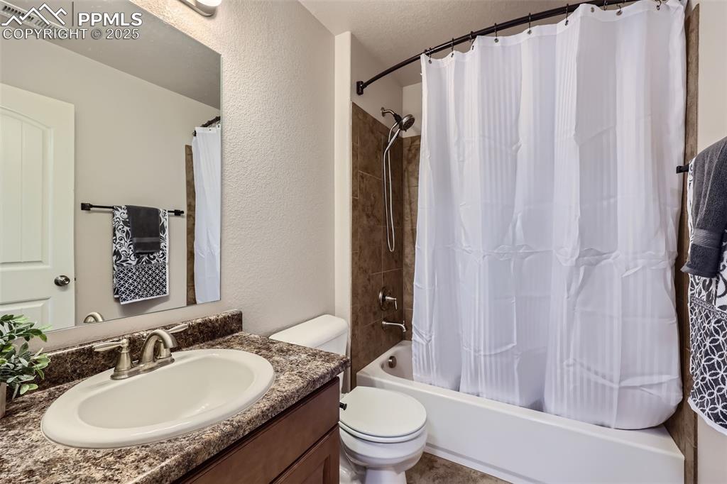 Colorado Springs, Colorado, 80908, United States, 3 Bedrooms Bedrooms, ,3 BathroomsBathrooms,Residential,For Sale,1898644