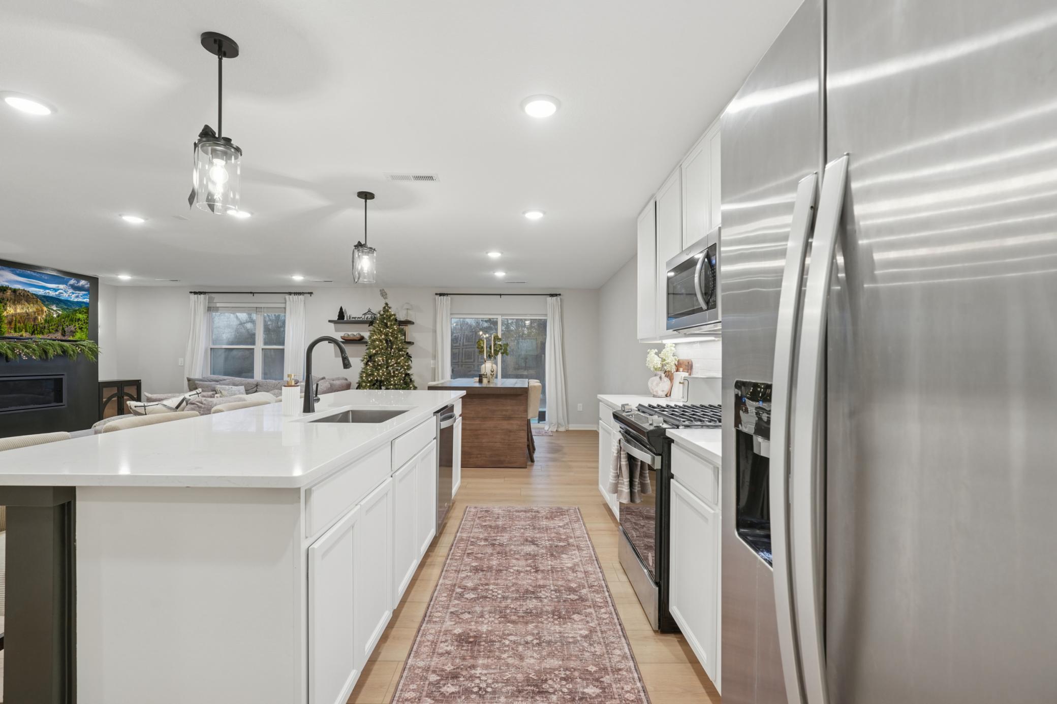 Cottage Grove, Minnesota, 55016, United States, 5 Bedrooms Bedrooms, ,1 BathroomBathrooms,Residential,For Sale,2000572