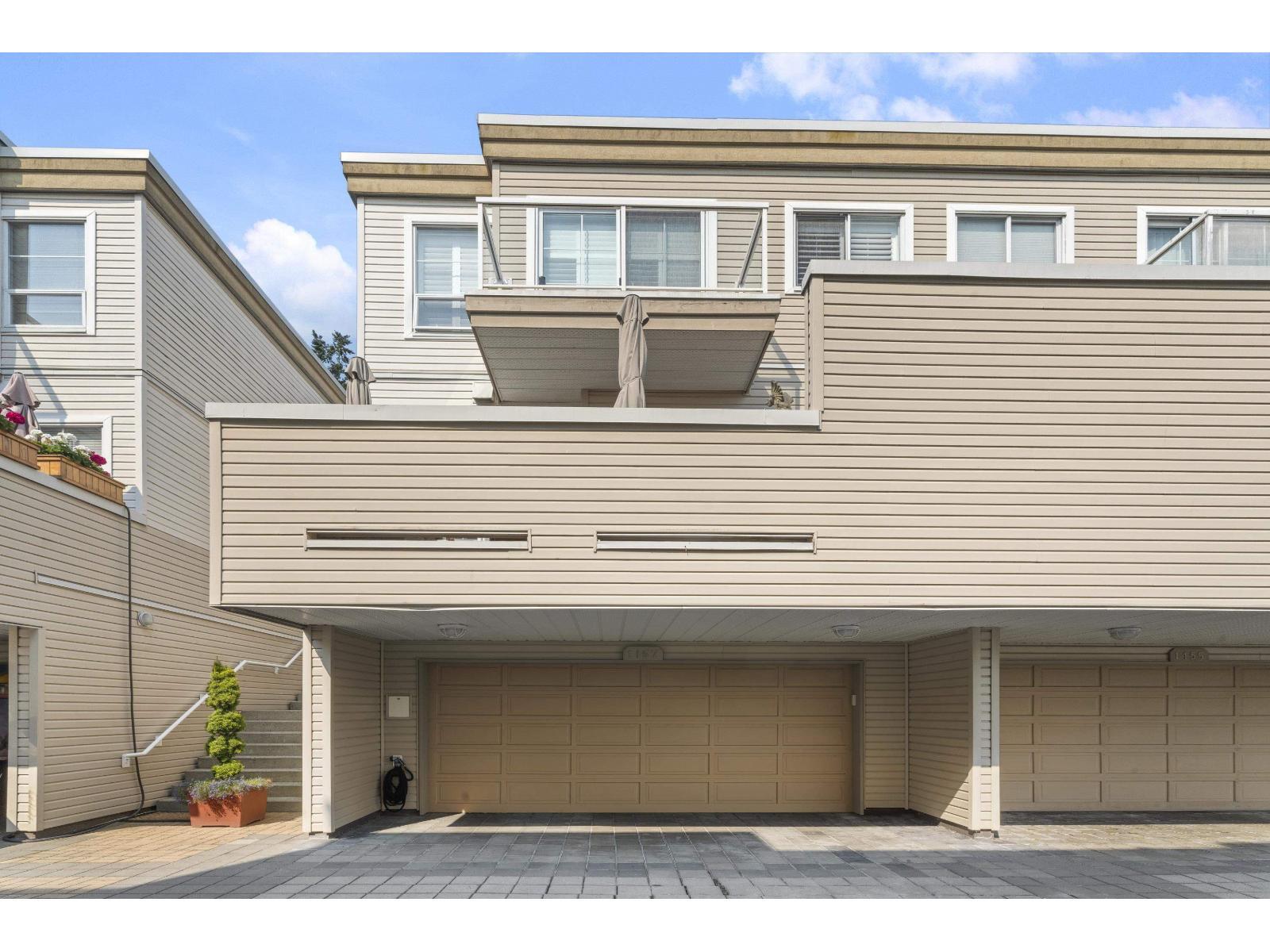 WHITE ROCK, British Columbia, V4B 3T4, CA, 3 Bedrooms Bedrooms, ,4 BathroomsBathrooms,Residential,For Sale,1949298
