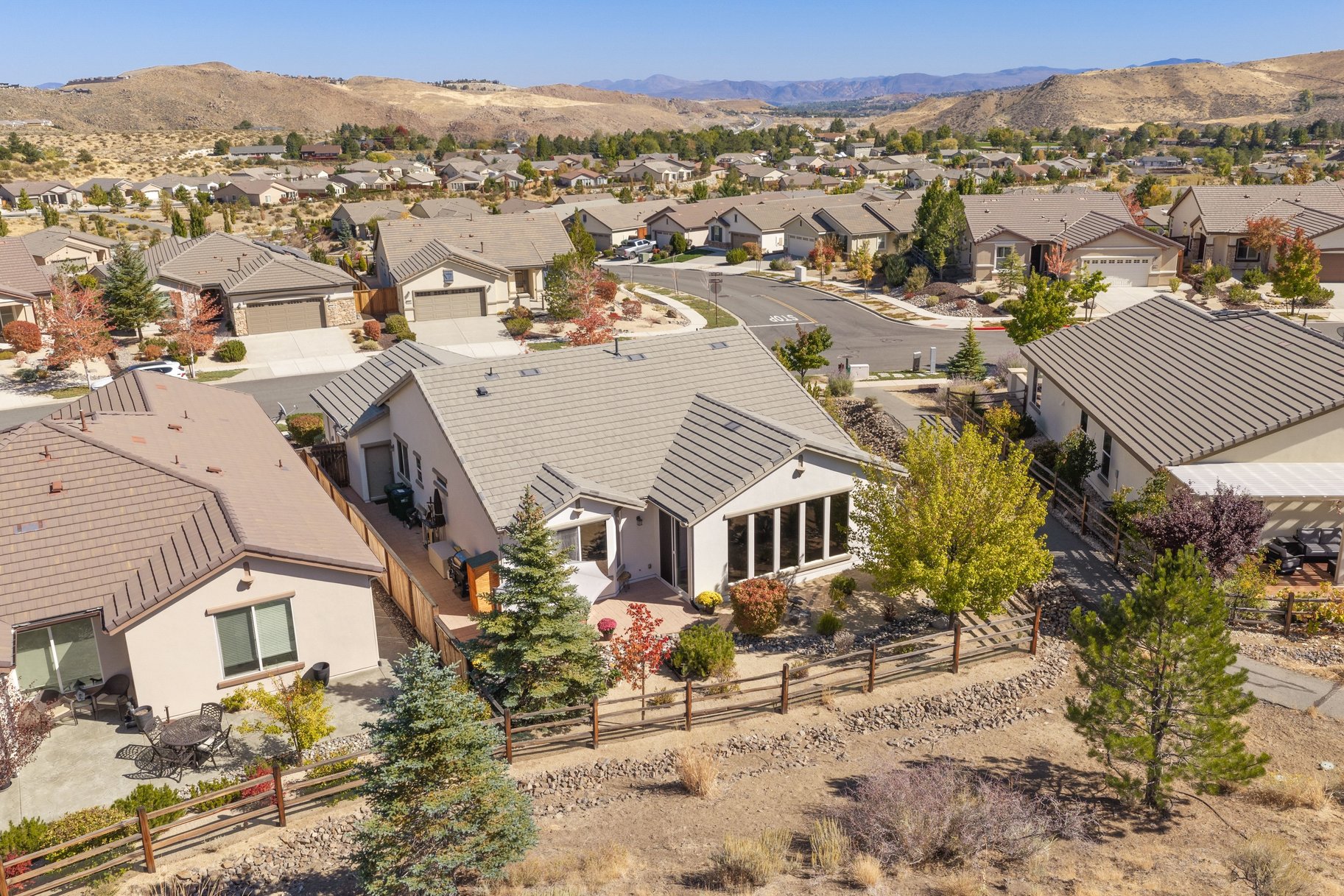  Welcome home to 1115 Sugar Creek Trail - 物件實景