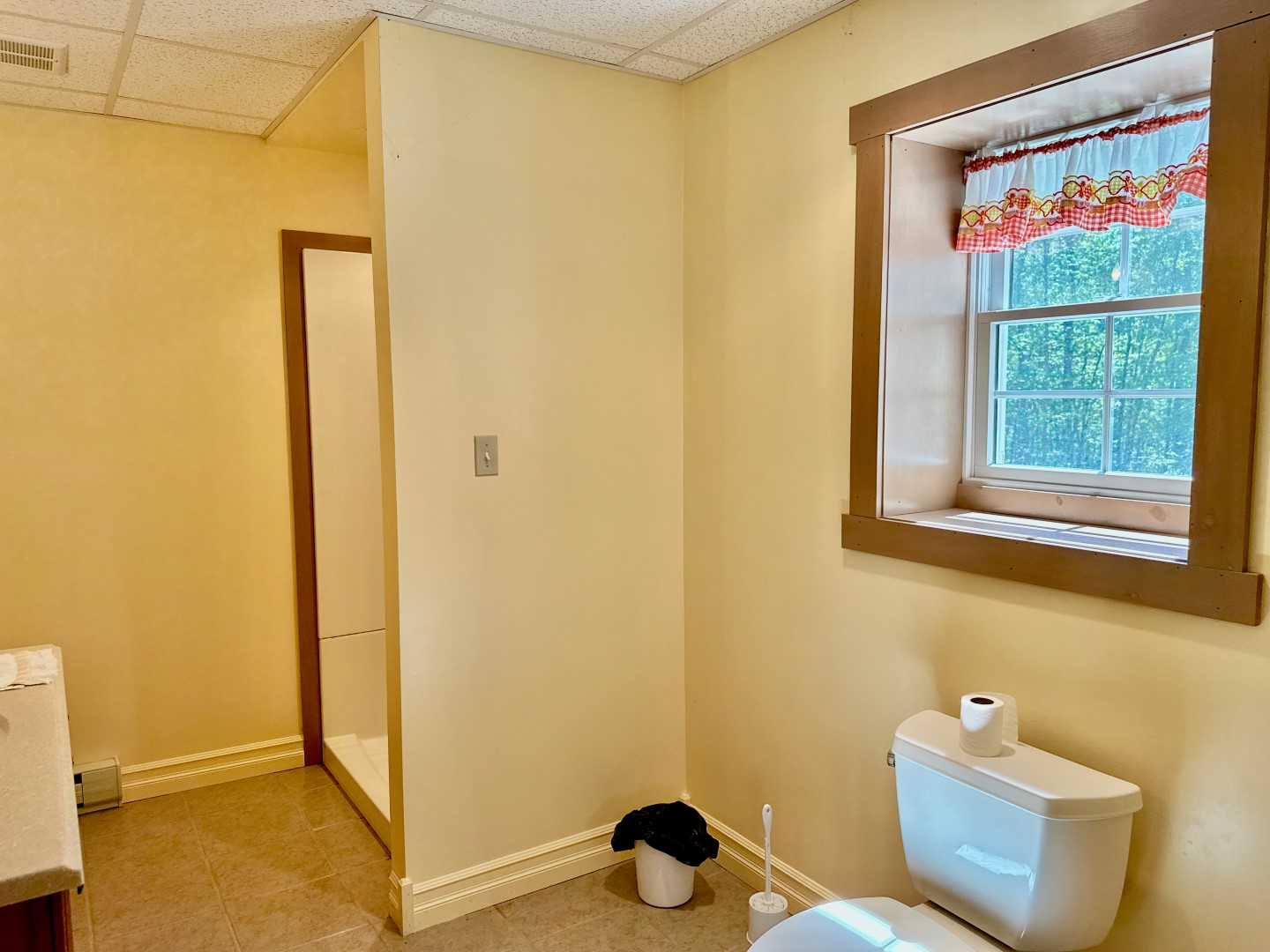 Hawley, Pennsylvania, 18428, United States, 3 Bedrooms Bedrooms, ,4 BathroomsBathrooms,Residential,For Sale,1846687