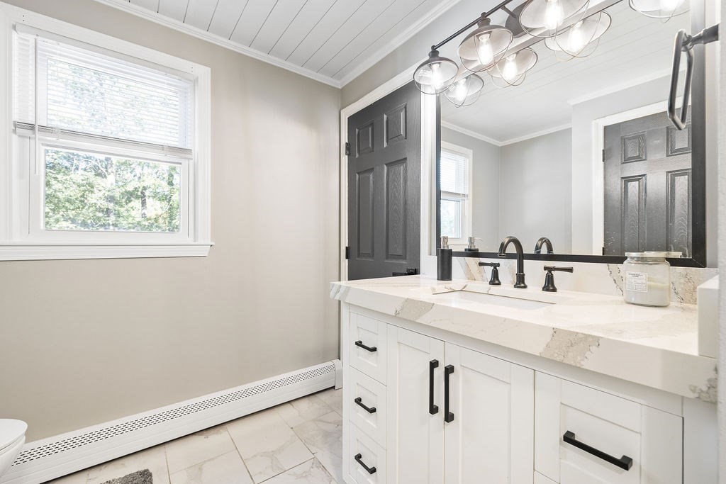 Milford, Massachusetts, 01757, United States, 3 Bedrooms Bedrooms, ,2 BathroomsBathrooms,Residential,For Sale,1987484