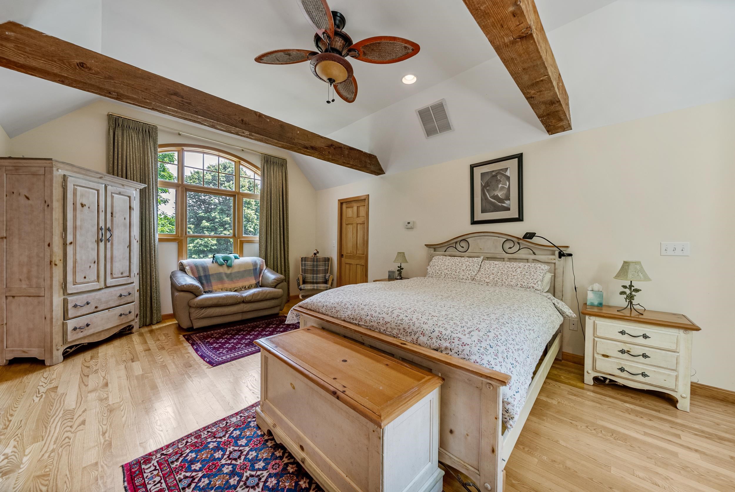 Hollis, New Hampshire, 03049, United States, 7 Bedrooms Bedrooms, ,5 BathroomsBathrooms,Residential,For Sale,1934449