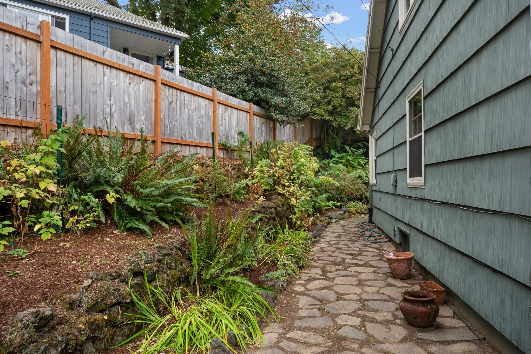  7855 SW 6TH AVE Portland, OR 97219 - 物件實景