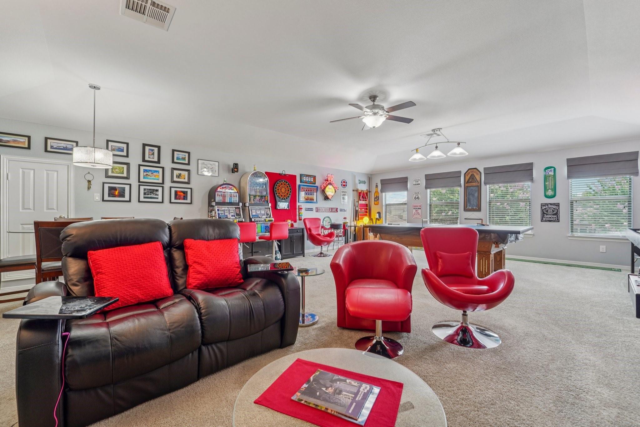 Katy, Texas, 77494, United States, 4 Bedrooms Bedrooms, ,4 BathroomsBathrooms,Residential,For Sale,1976544