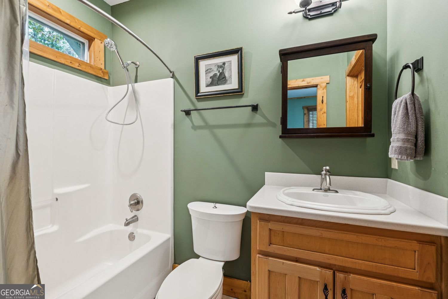 Ellijay, Georgia, 30540, United States, 3 Bedrooms Bedrooms, ,4 BathroomsBathrooms,Residential,For Sale,1952403