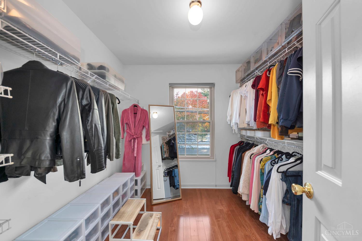 Loveland, Ohio, 45140, United States, 4 Bedrooms Bedrooms, ,3 BathroomsBathrooms,Residential,For Sale,1992143