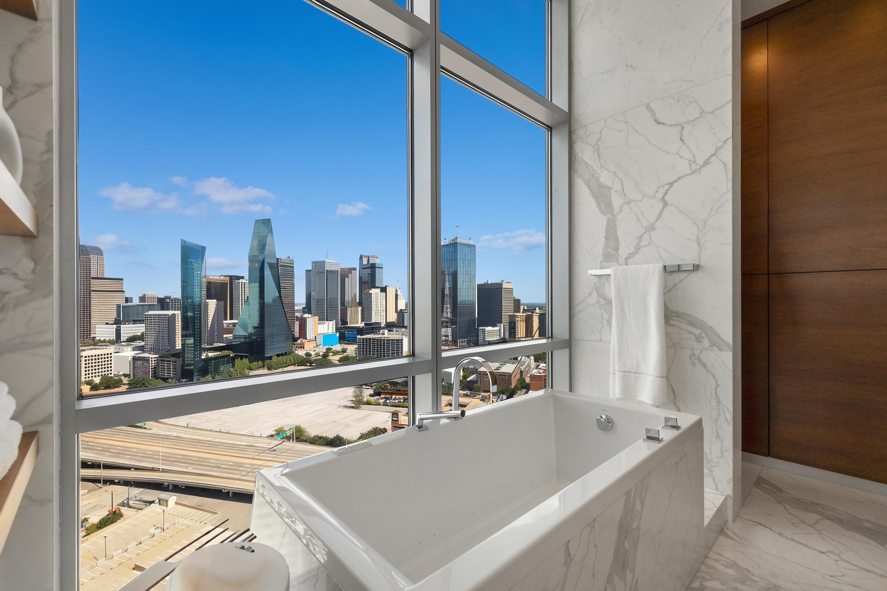  The House, Unit 2701 — 27th Floor Penthouse - 物件實景