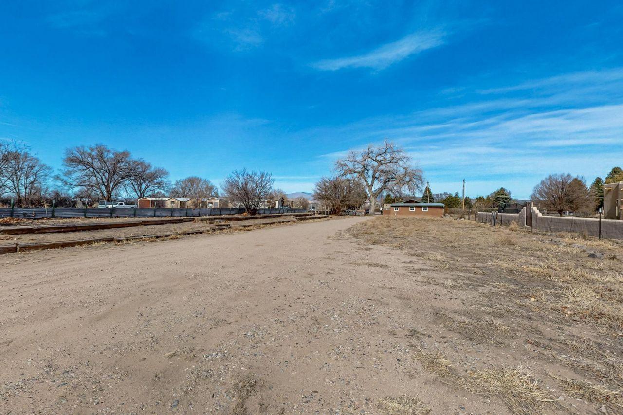 Espanola, New Mexico, 87532, United States, 5 Bedrooms Bedrooms, ,3 BathroomsBathrooms,Residential,For Sale,1762184