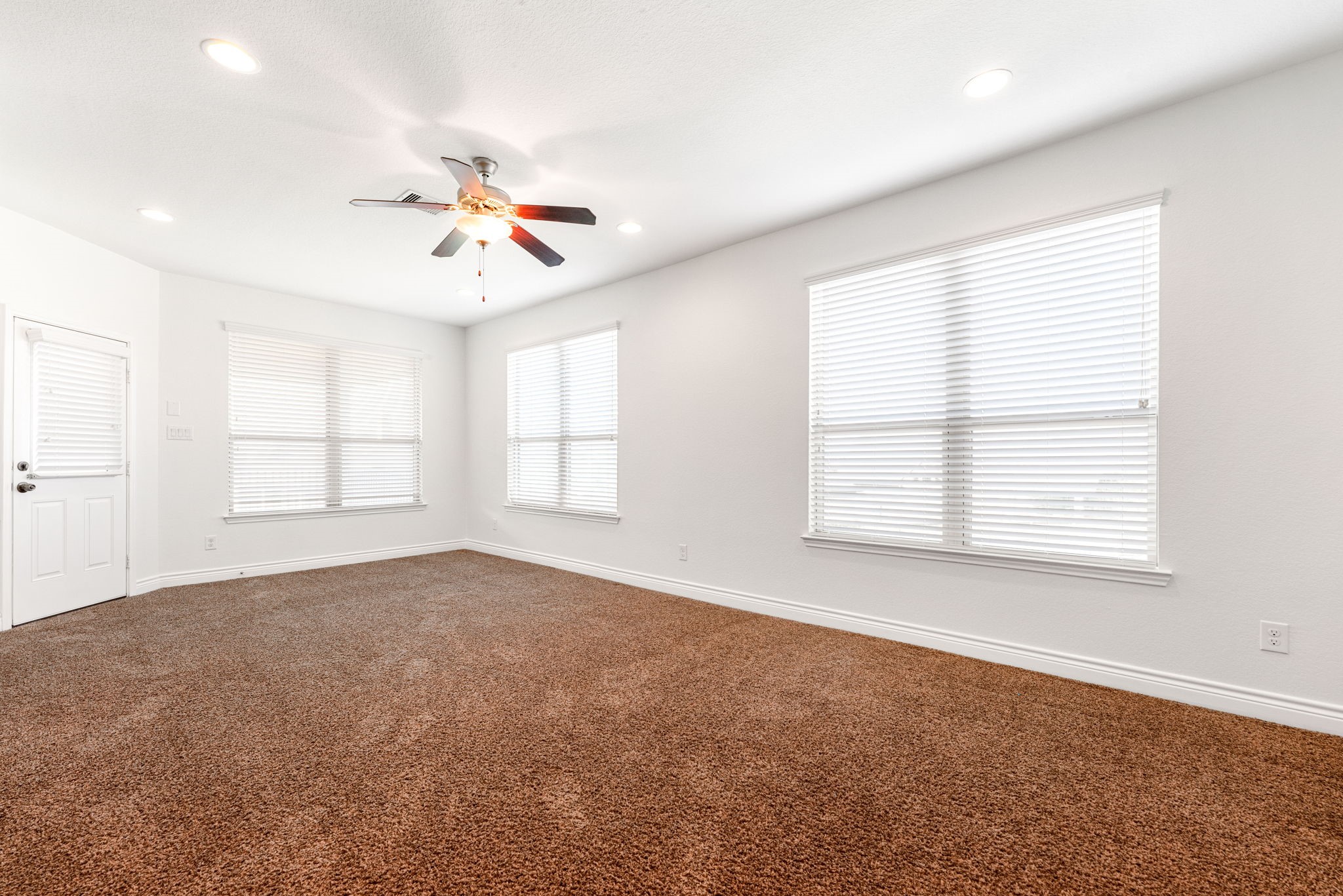  3318 Elizabeth Springs Court - 物件實景
