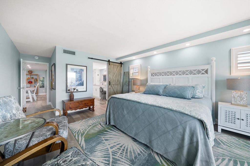 Clearwater Beach, Florida, 33767, United States, 3 Bedrooms Bedrooms, ,3 BathroomsBathrooms,Residential,For Sale,1988337