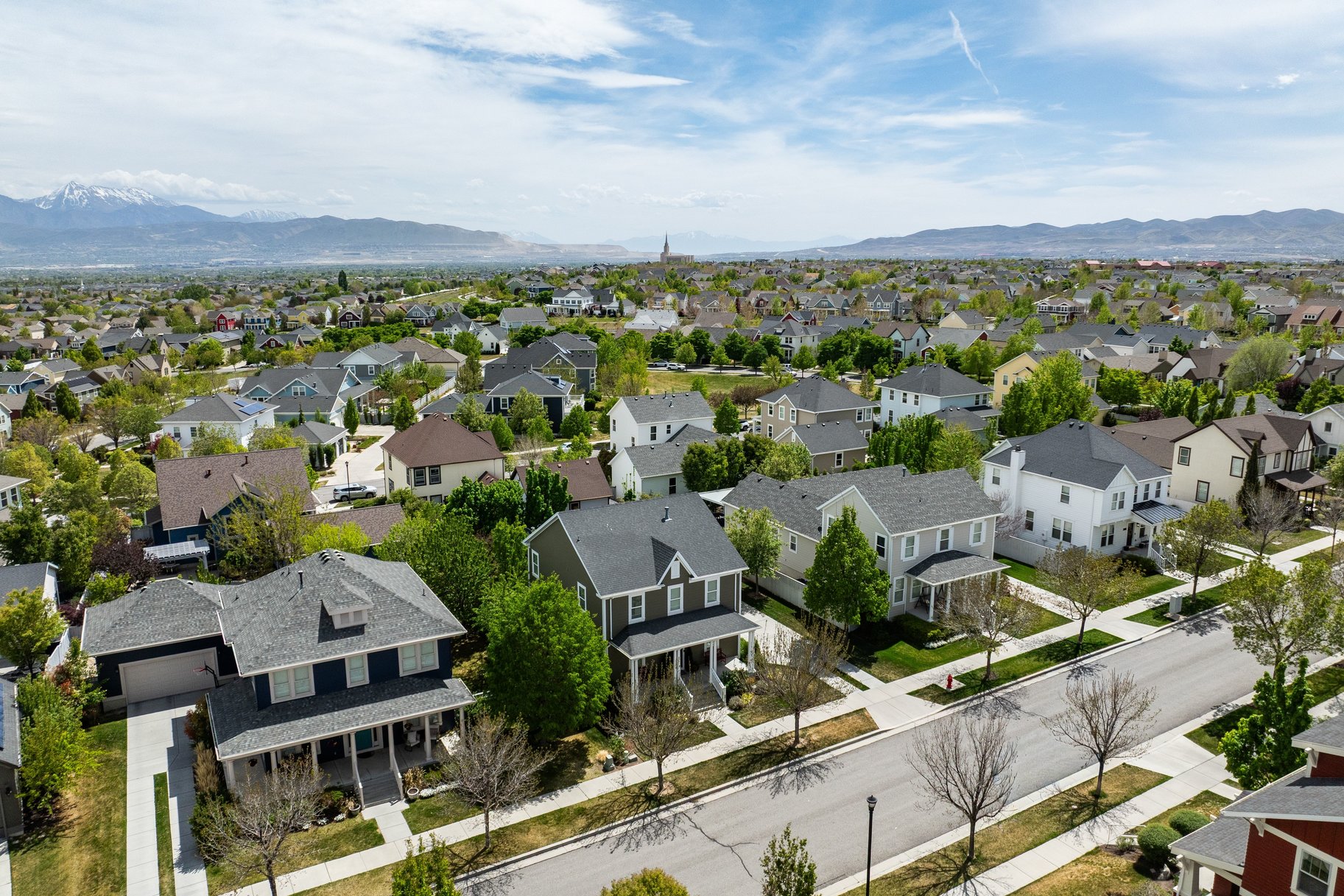  Rare North Shore Gem on One of Daybreak