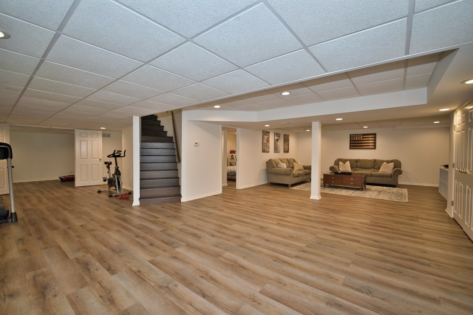 Lake Forest, Illinois, 60045, United States, 4 Bedrooms Bedrooms, ,5 BathroomsBathrooms,Residential,For Sale,1976497