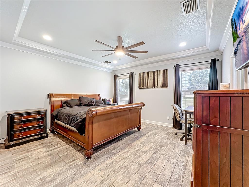 Oviedo, Florida, 32765, United States, 5 Bedrooms Bedrooms, ,3 BathroomsBathrooms,Residential,For Sale,1903894