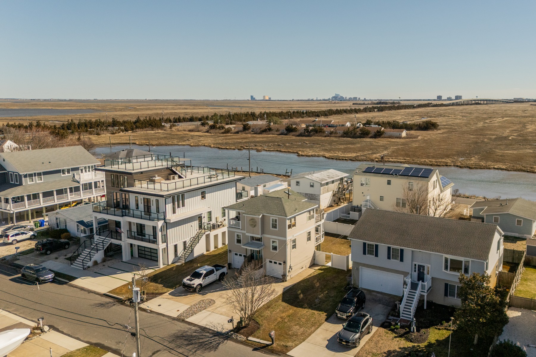  11 Point Drive - 物件實景