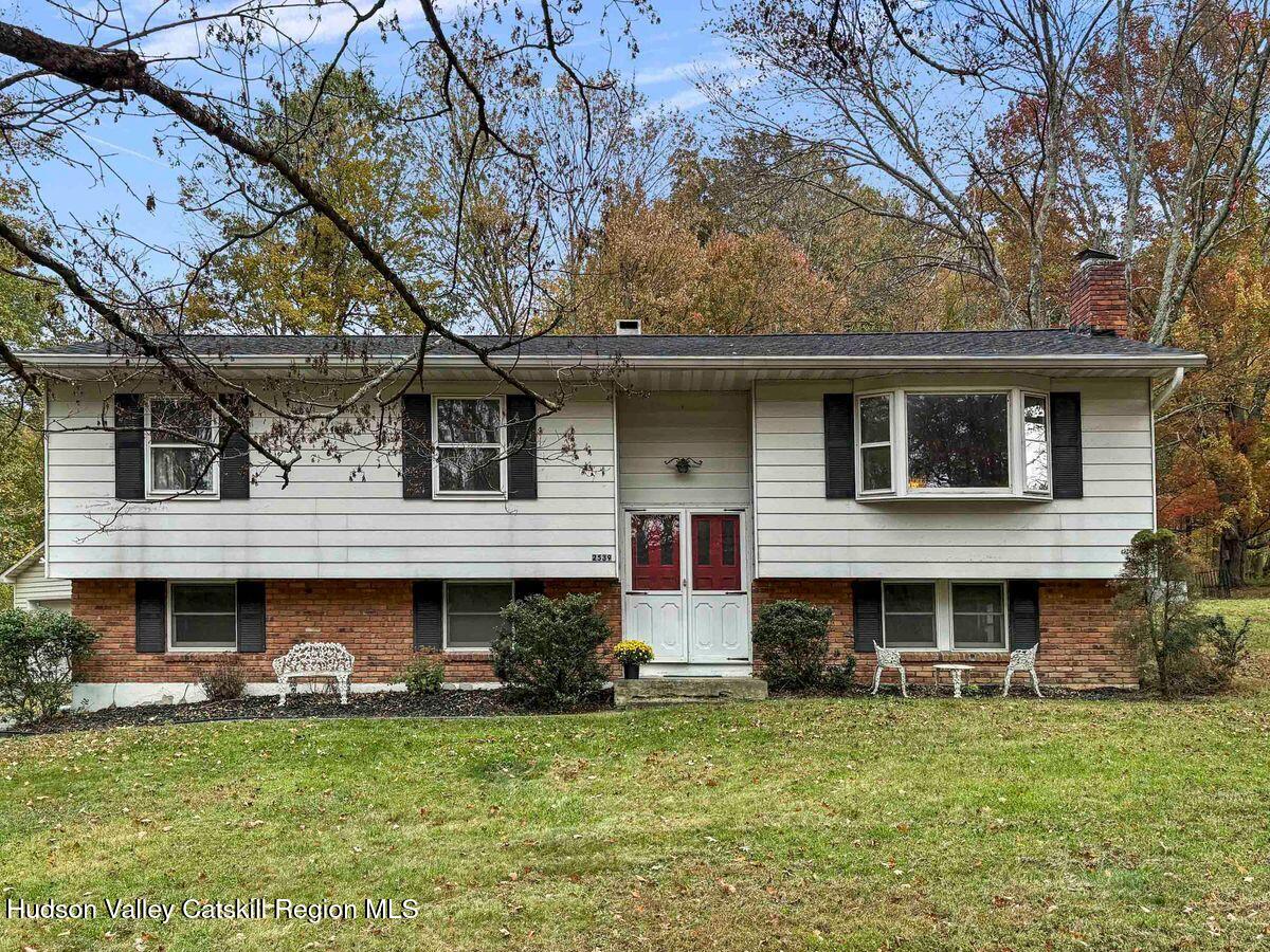 Gardiner, New York, 12525, United States, 3 Bedrooms Bedrooms, ,2 BathroomsBathrooms,Residential,For Sale,1968817
