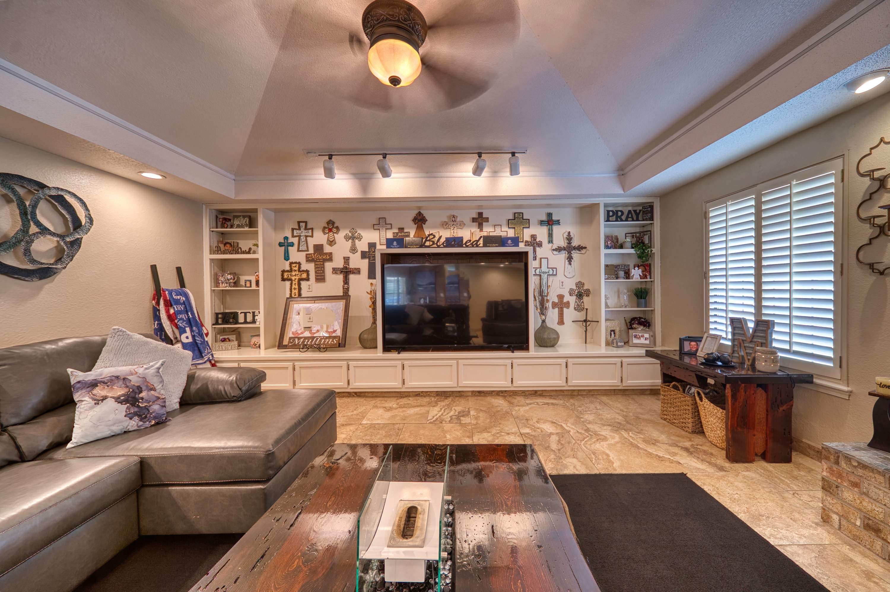 Carlsbad, New Mexico, 88220, United States, 4 Bedrooms Bedrooms, ,3 BathroomsBathrooms,Residential,For Sale,1974897